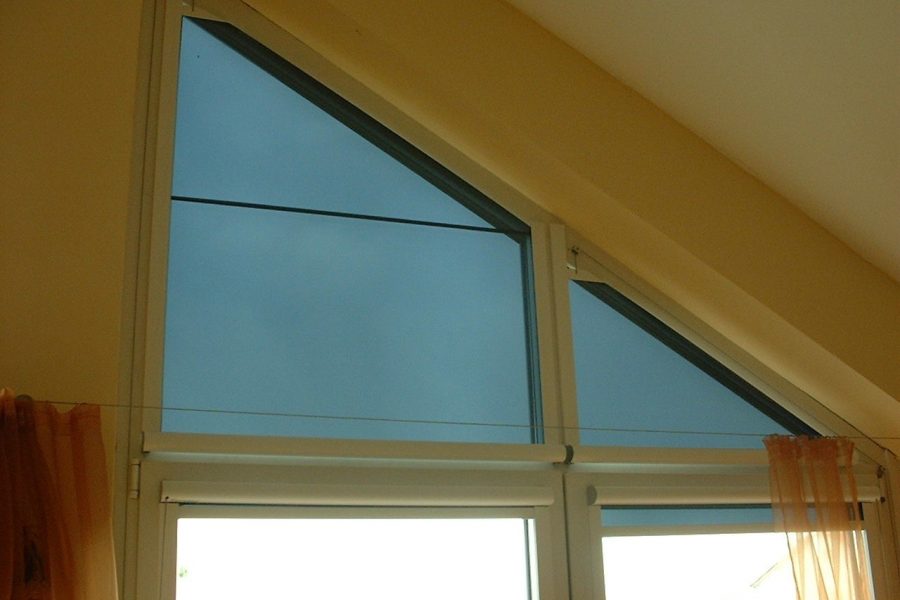 inclined shaped blinds